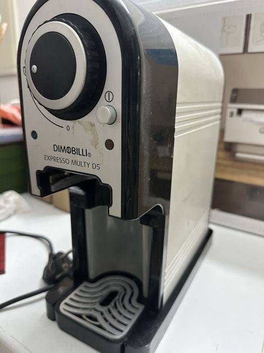Máquina de café expresso Dimobilli D5