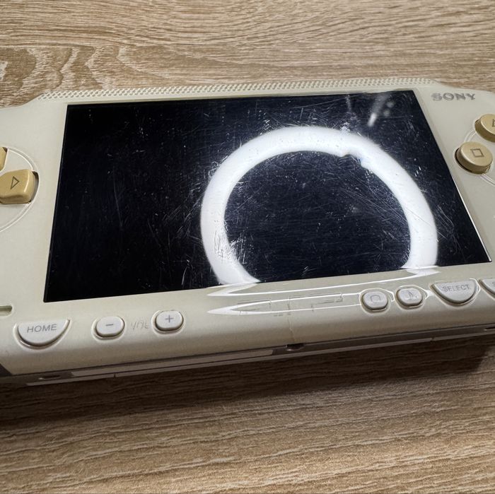 Портативна ігрова приставка консоль Sony PlayStation PSP 1000 White