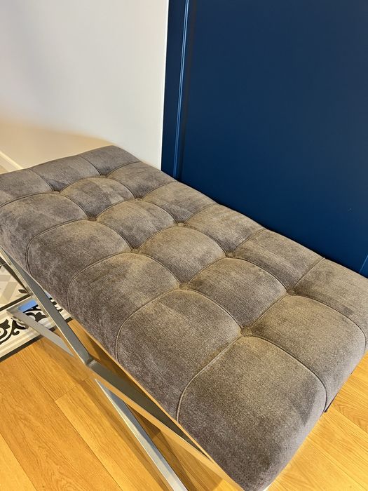 Ławeczka tapicerowana / Puff szary