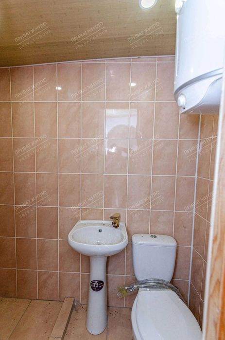 У продажу бюджетний будинок біля Ворскли
