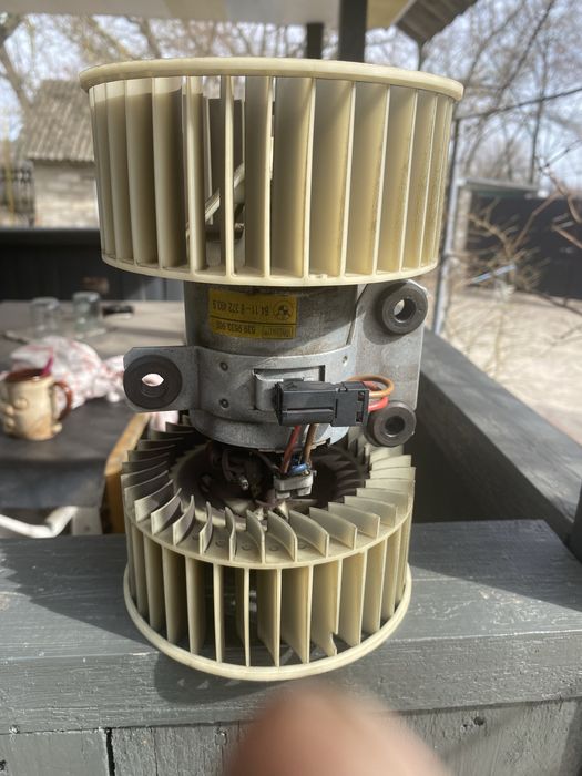 Моторчик печки бмв е39