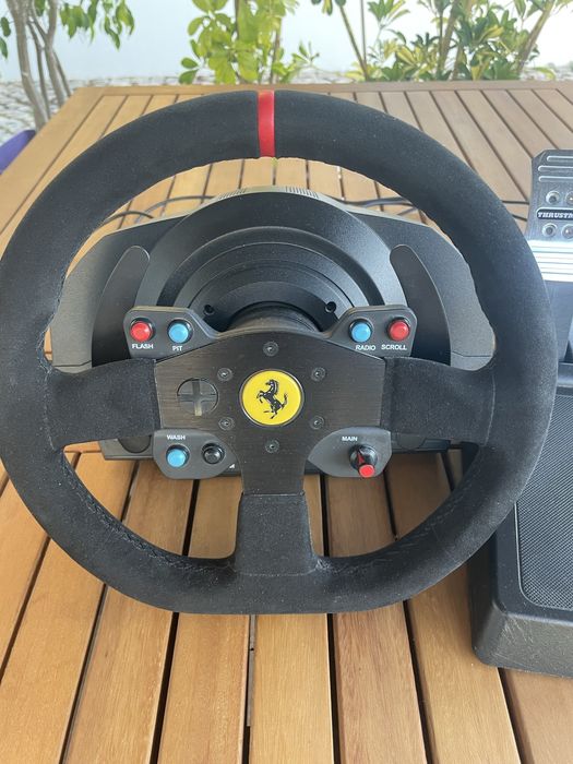 Thrustmaster T300 RS Ferrari Edition