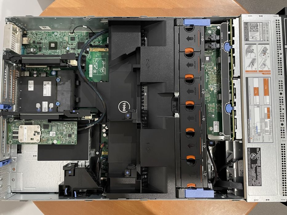 Serwer DELL R730, E5-2667 v4, RAM 160GB, SSD 480GB