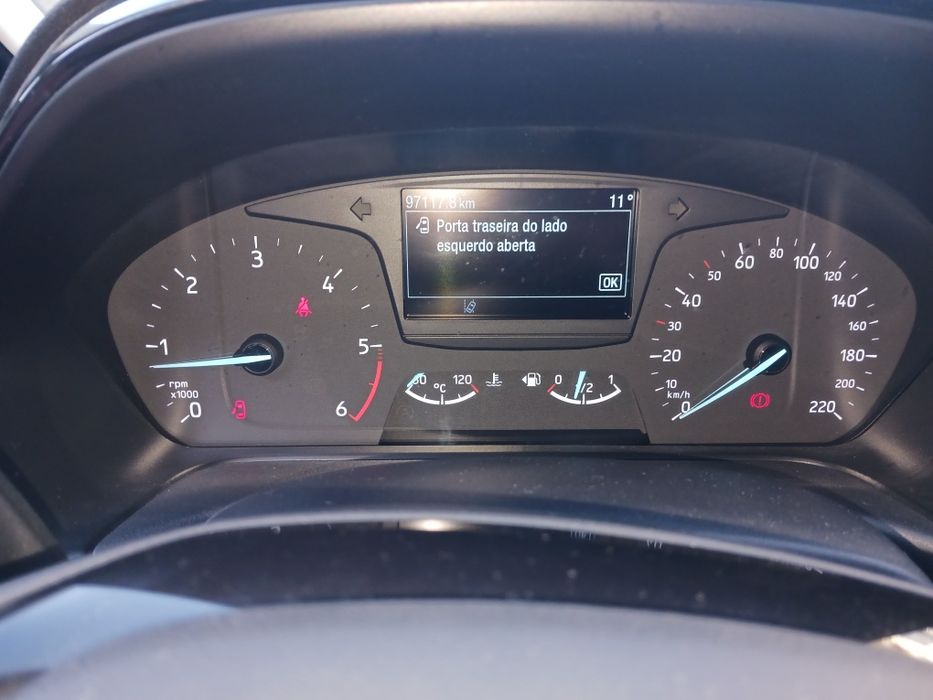 Ford fiesta 1.5 tdci de 29-12-2019 como novo apenas 97 000 klm ,crédito 152€ mês