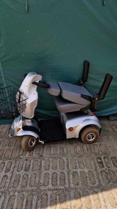 Skuter wózek inwalidzki elektryczny dla seniorów KOSZYK Dietz Agin