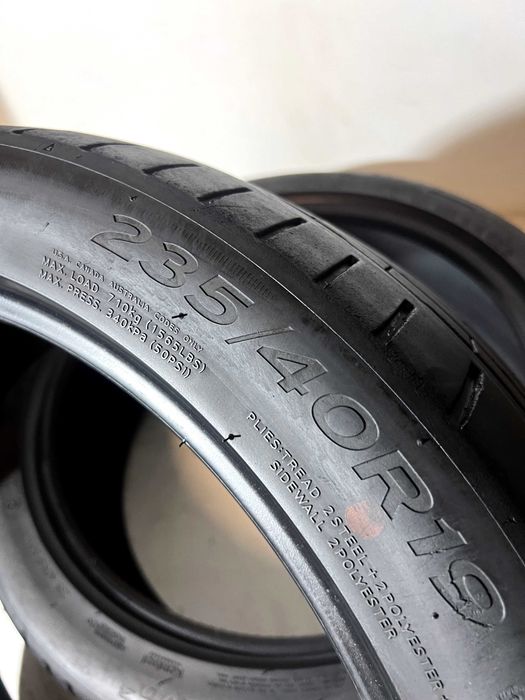 Pneus Hankook Ventus S1 Evo3 - 235/40/19 - Excelentes