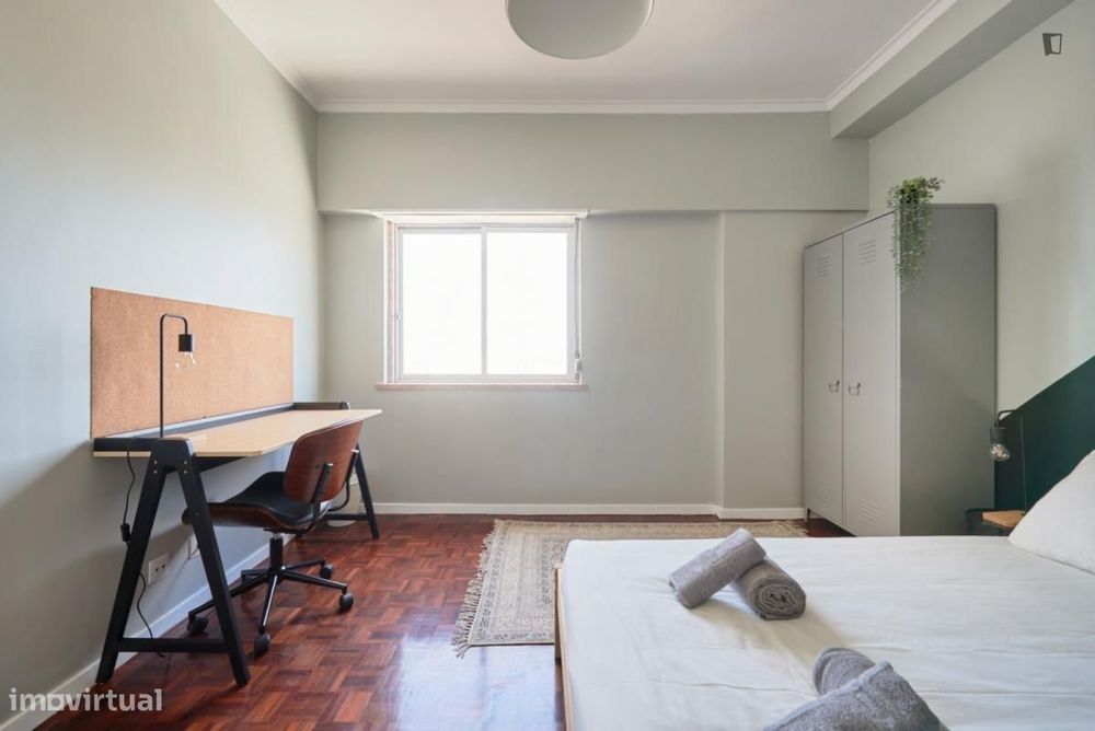 Quarto - localizado em Olaias Lisbon