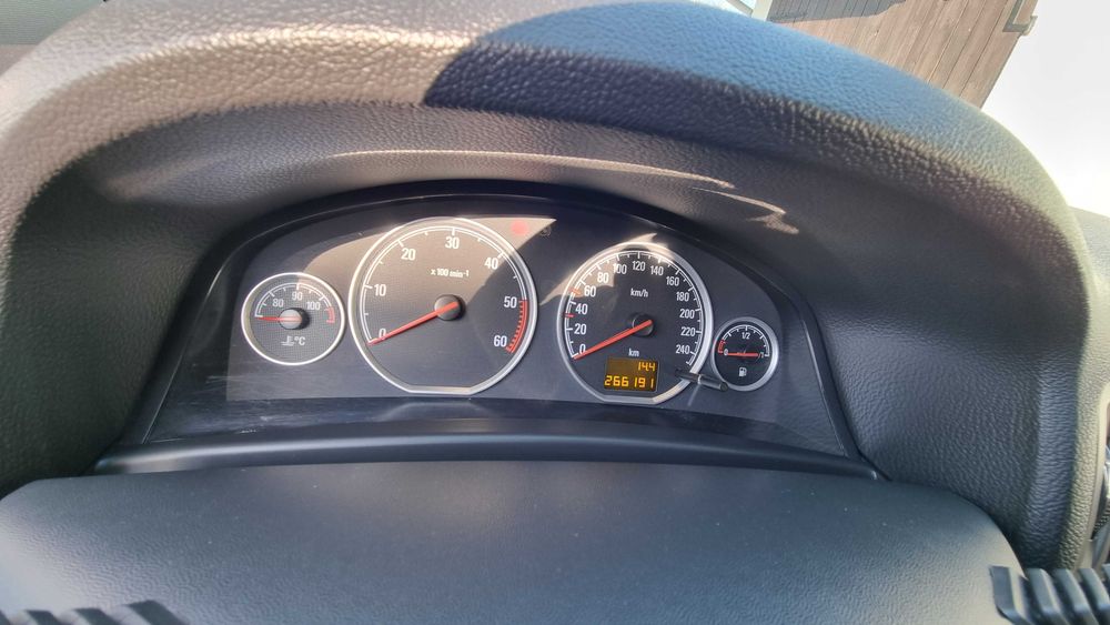 Opel Vectra C, GTS 1.9 CDTI