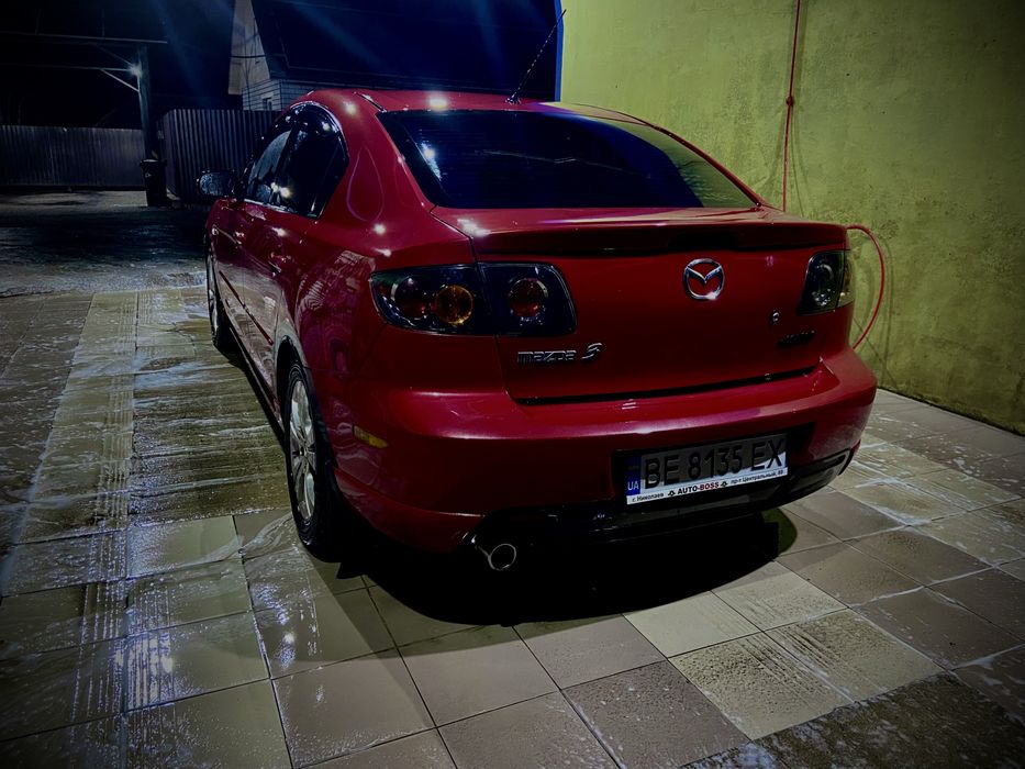 Продам автомобіль Мазда 3 2005 року
