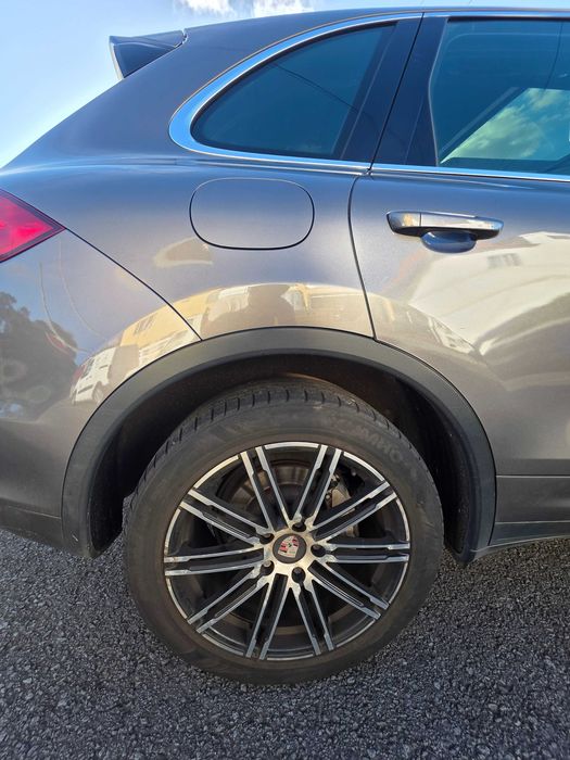 Porsche Cayenne S E-Hybrid