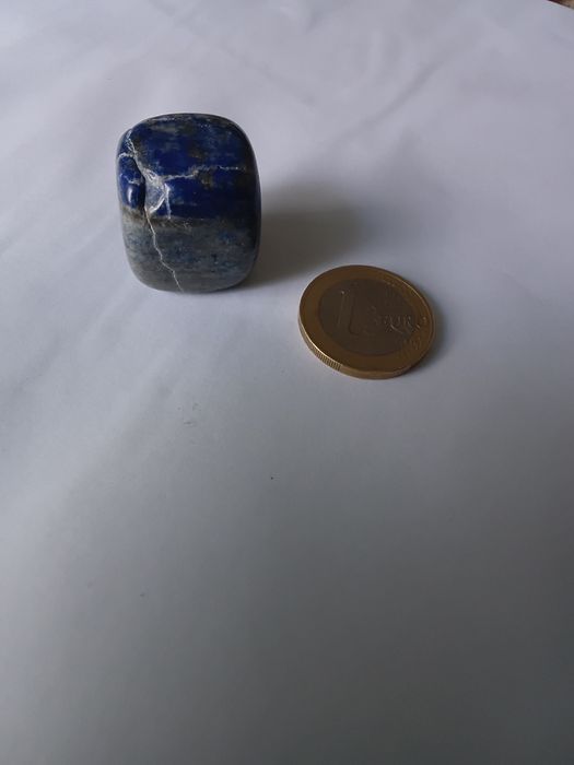LAPIS LAZULI. O CRISTAL Sabedoria e Proteccao