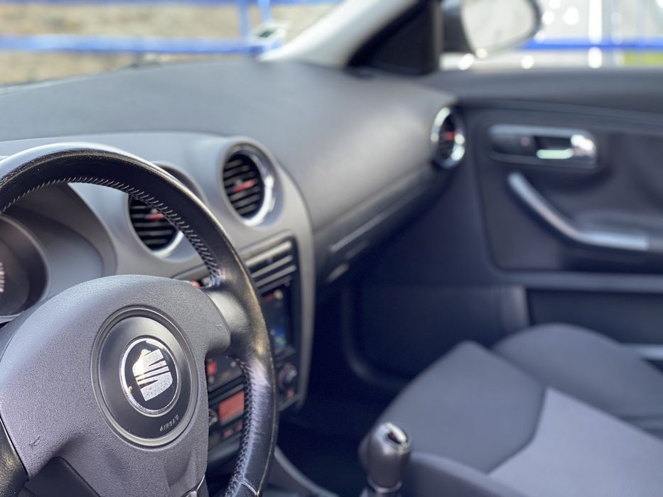 Seat Ibiza 1.4i 16v 100cv | IUC pago e IPO válido até 2027 e com manutenção realizada em Agosto