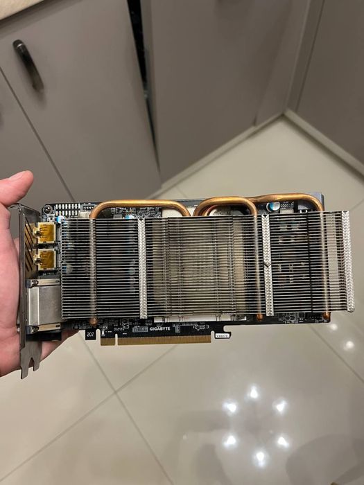 Видеокарта Gigabyte Rx 470 4 gb