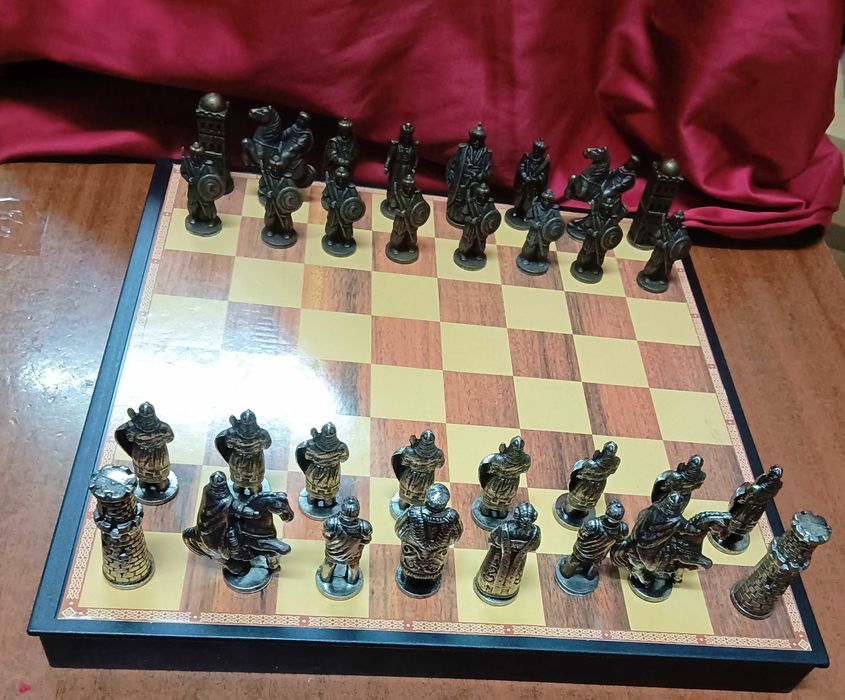 Jogo de Xadrez Medieval