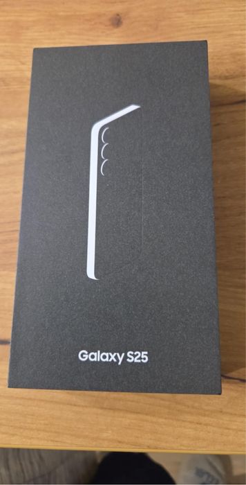 Samsung s25 rok 2025