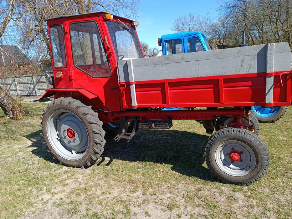 Продам трактор т 16