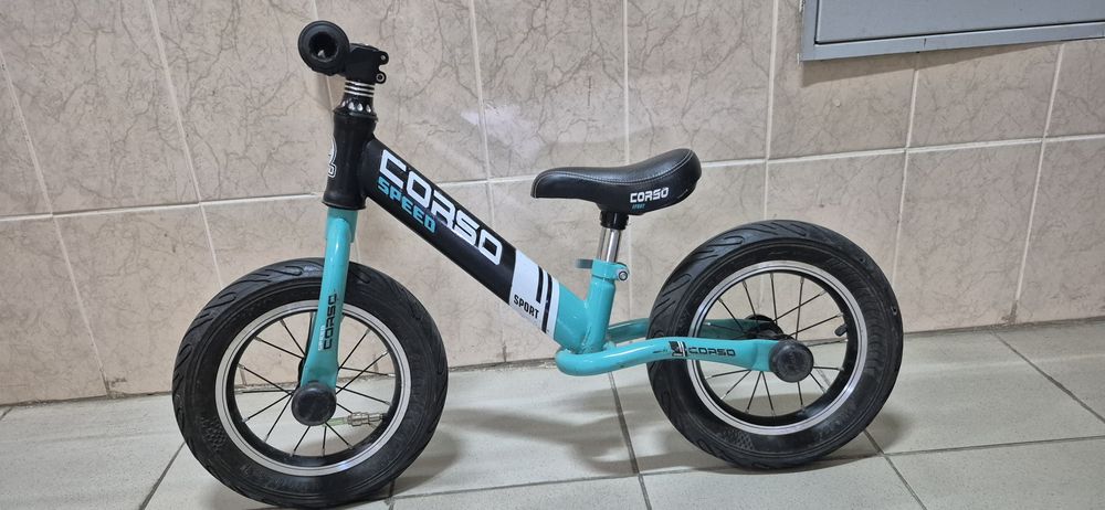 Беговел/ беговіл Corso