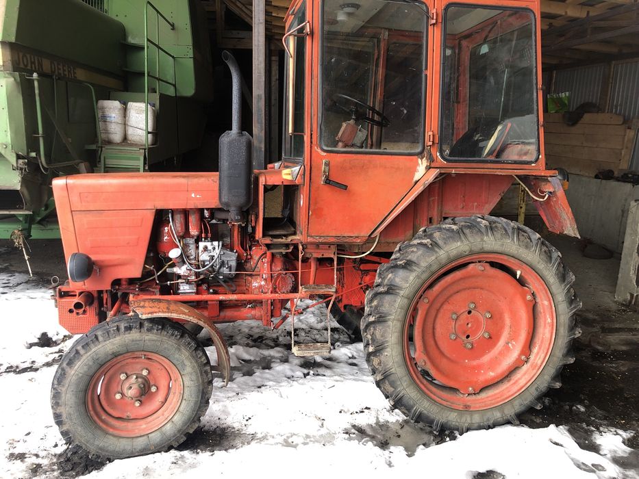 Продається трактор т25