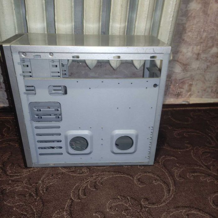 Корпус для пк старий