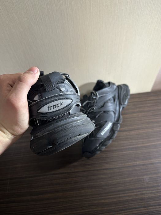 Balenciaga Track