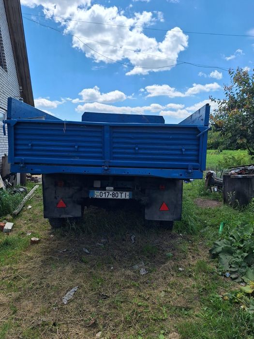 Самоскид автомобіля