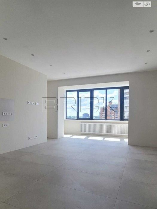 Продаж 3-к квартиру 101 кв.м Бульвар Лесі Українки 21а Ст. метро 5 хв. пішки