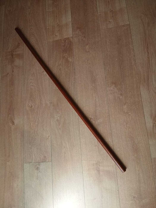 Wooden Martial Arts Training Stick | Bastão de treino de artes marciais em madeira