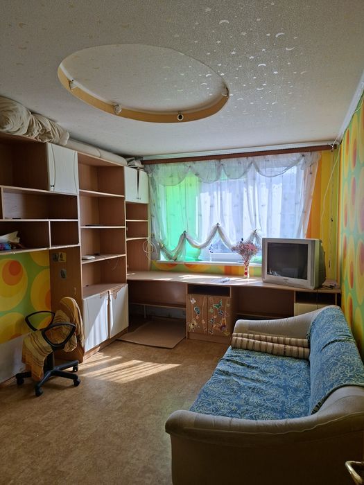 Салтовка, 625 м/р, ул Амосова, 25. Сдам 3 кв-ру.