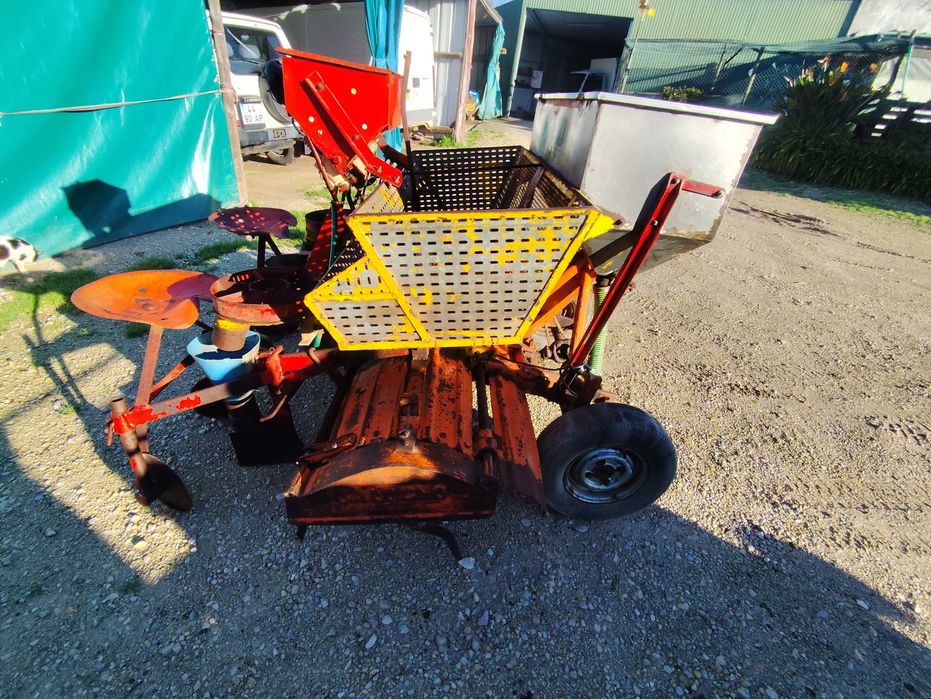 Plantador de Batata 2 Linhas c/ Fresa Galucho