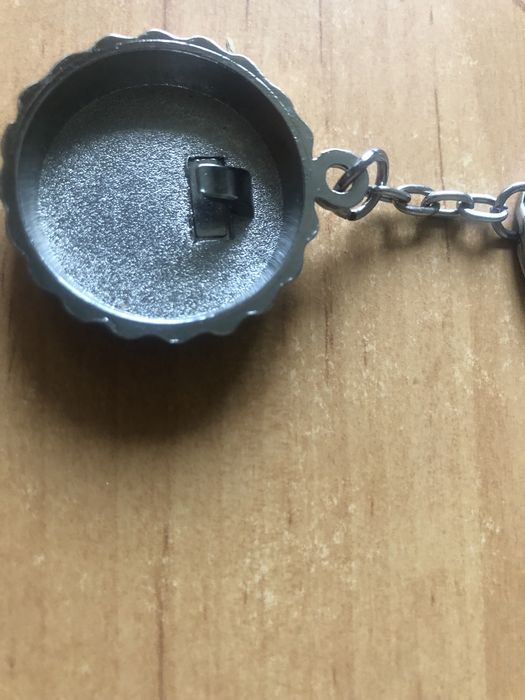 Брелок-открывашка Coca-Cola