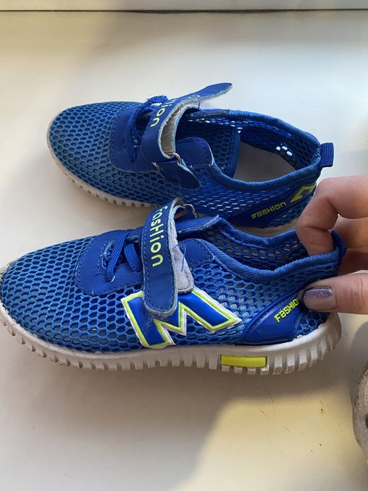 Кроссовки на мальчика