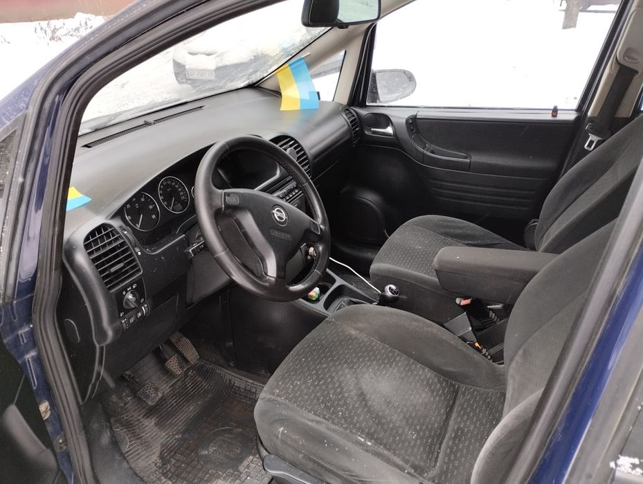Opel Zafira 2004 2.0 TDI
