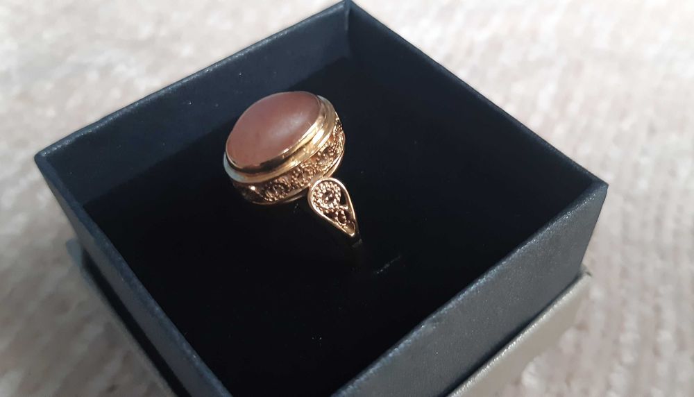 Piękny złoty pierścionek Imago Artis filigran.