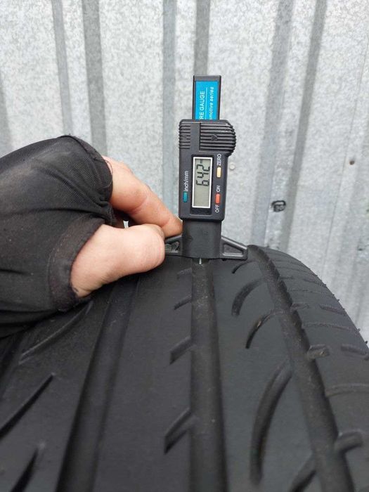 Резина Шини 225 40 R18 Pirelli Pzero Nero