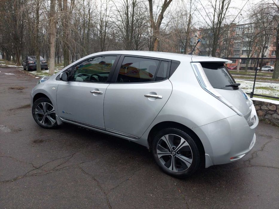 Nissan Leaf 2011