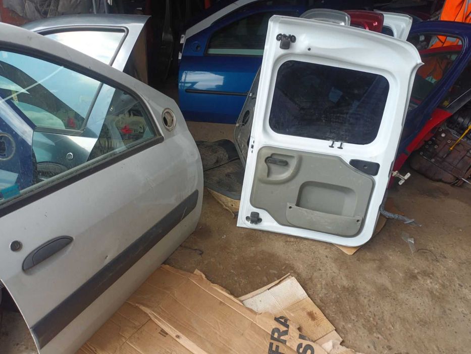 Дверь (Универсал) Dacia Logan MCV 06-12 (Дачя ) solenza sandero