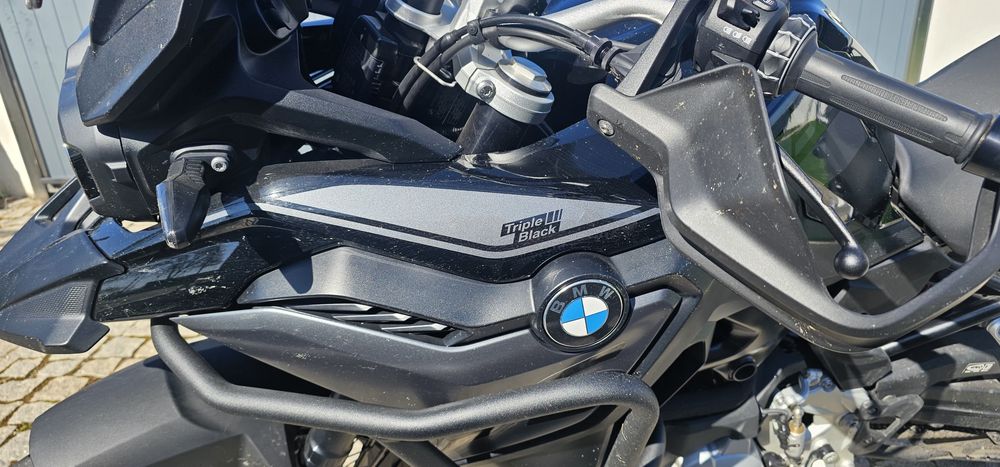 BMW GS 850 Triple black