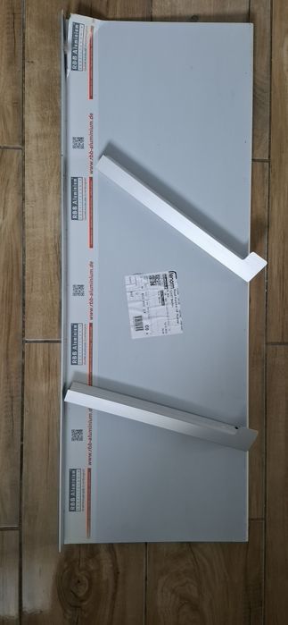 Nowe parapety aluminiowe