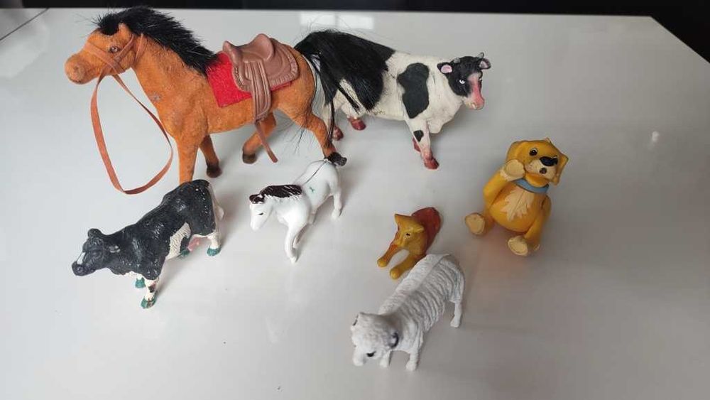 Zestaw zwierzątek konik krowa pies