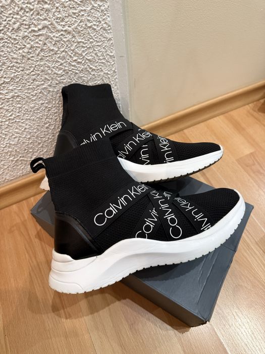 Оригінальні Кросівки Calvin Klein 39р.