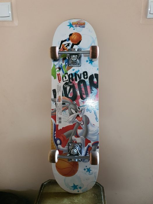 Deskorolka Loney Tunes active