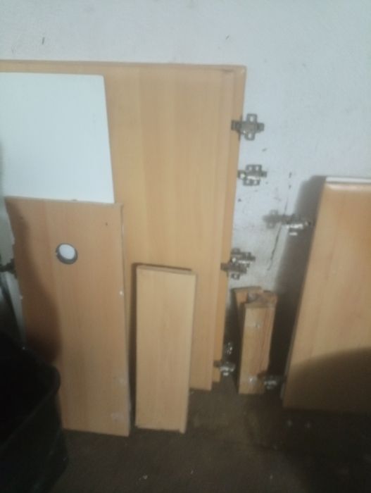 Doação Portas e armários de cozinha
