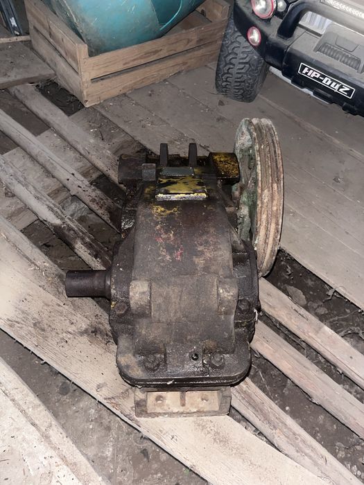 Reduktor przekładniowy 2K 250/2 – PRL, 4,7 kW, rok 1970