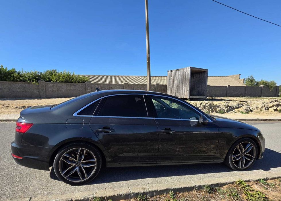 Audi A4 Sport de 2017 com 120.000kms