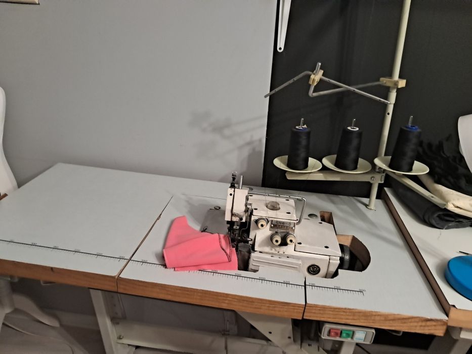 Overlock 3-nitkowy przemysłowy