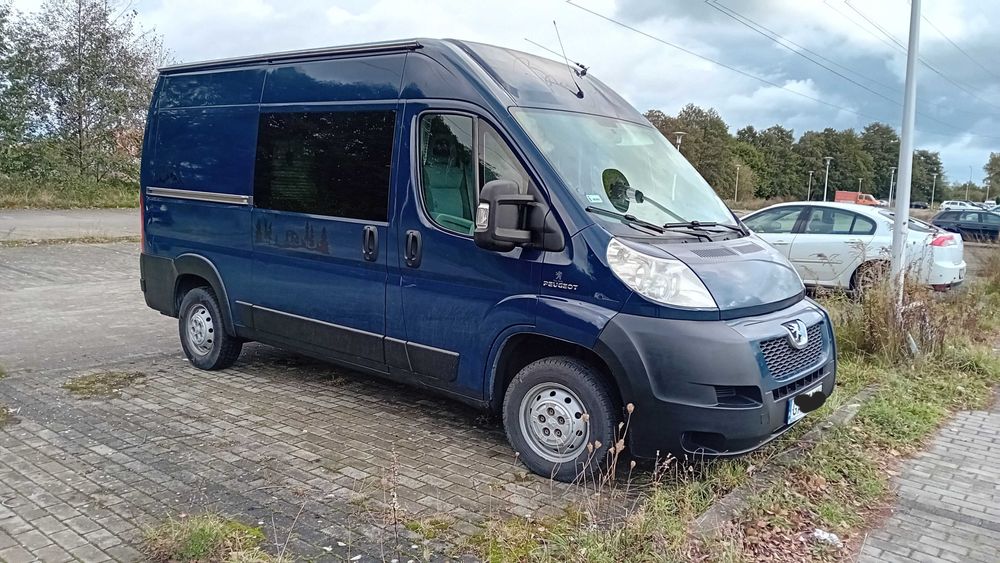 Peugeot Boxer  kampervan . Kamper 3 osobowy