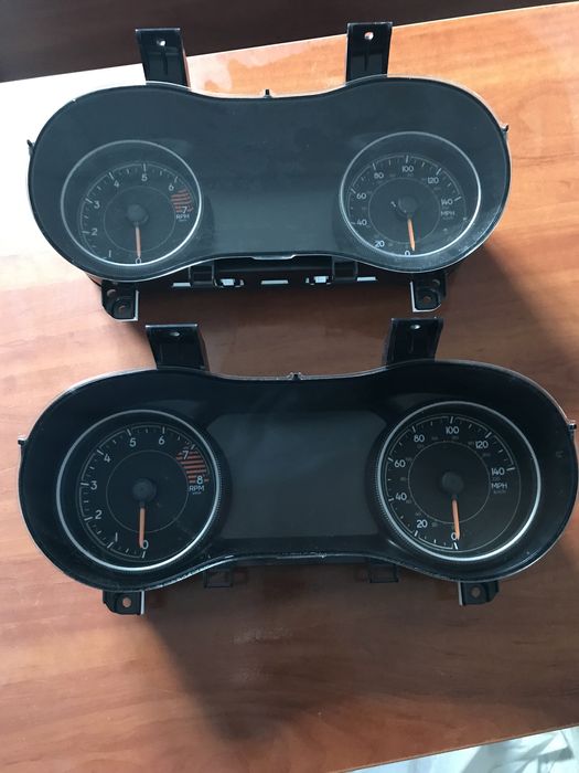 Приборная панель расширенная 2,4 3,2 Jeep Cherokee KL  2019 2020 2021