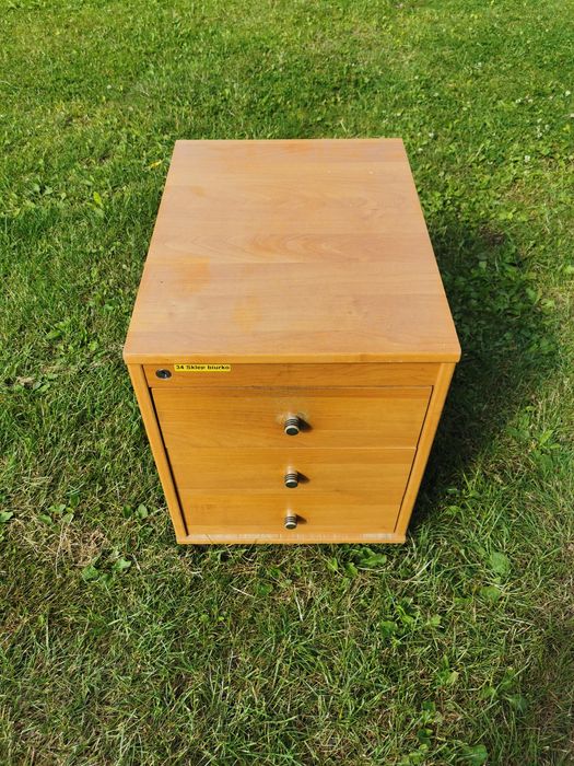 Komplet mebli biurowych