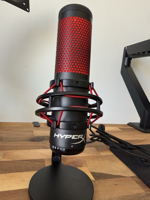 HyperX QuadCast USB Microphone HX-MICQC-BK com Cabo Original