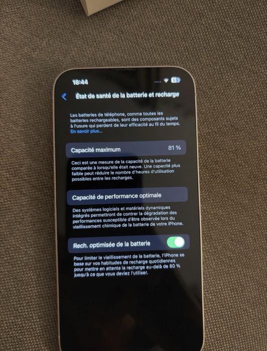 IPhone 13 em perfeito estado